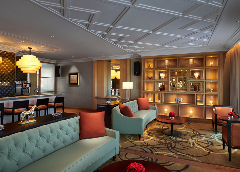 Royal Club Lounge - Dining Lounge