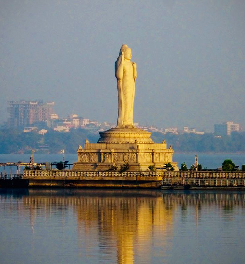 /Lakeside%20Excursion%20%E2%80%93%20Hussain%20Sagar