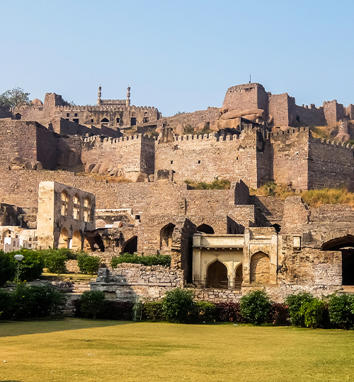 /Golconda%20Fort%20-%20Desktop%20