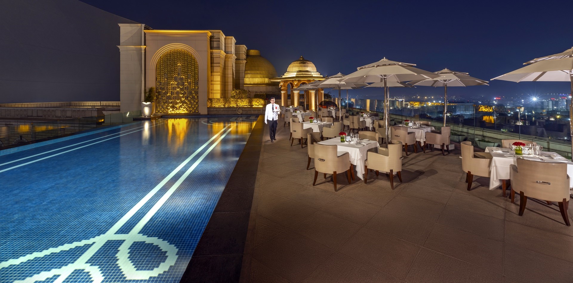 Le Cirque - Italian Fine Dining at The Leela Palace New Delhi 