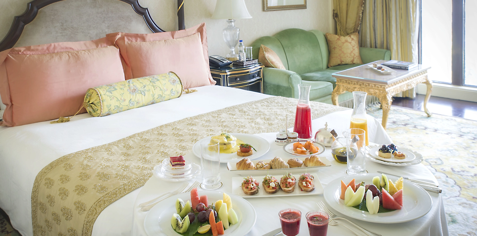Bed and Breakfast offer at Leela Hotel New Delhi 