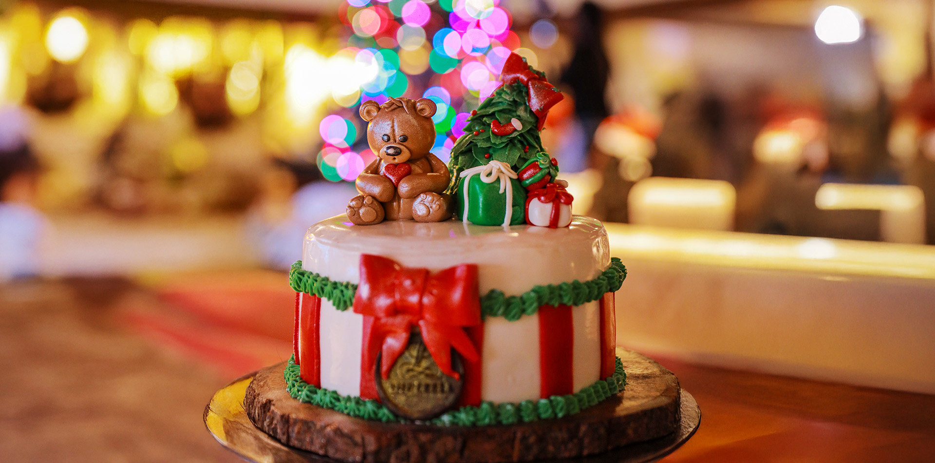 Festive Grandeur for Christmas and New Year