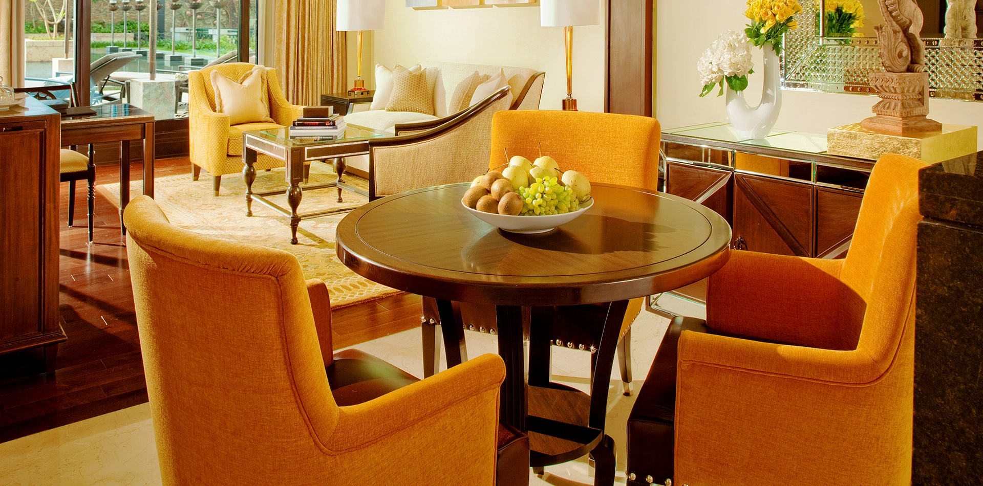 Premier Club Room