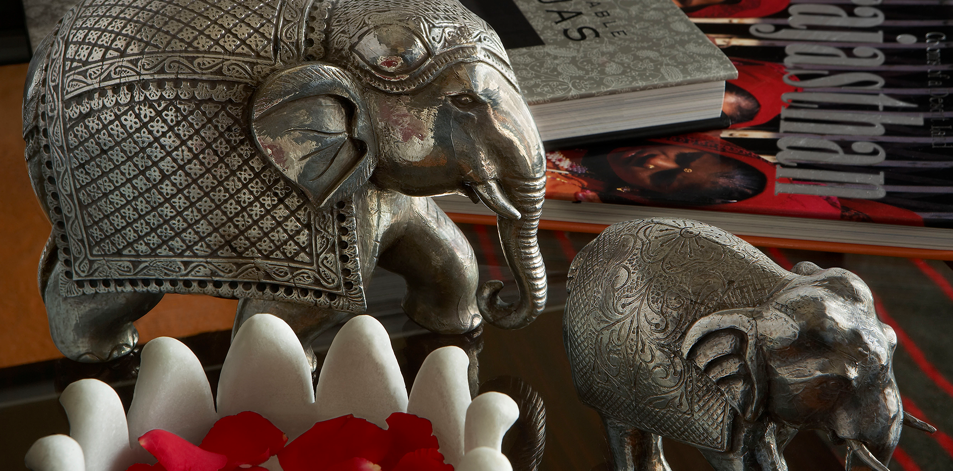 Quintessential Experience - Art - The Leela Palace Udaipur