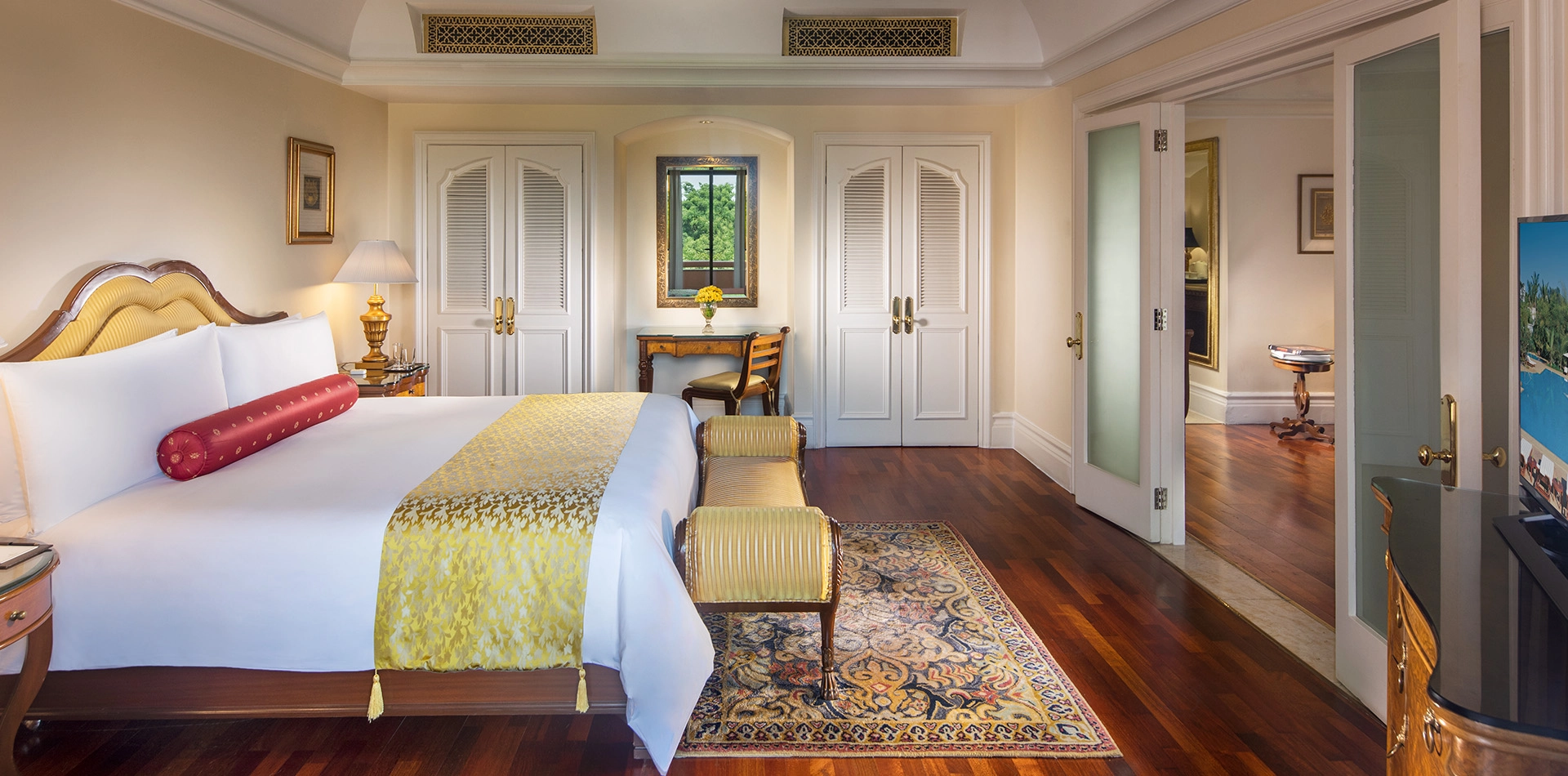 Royal Club Suite