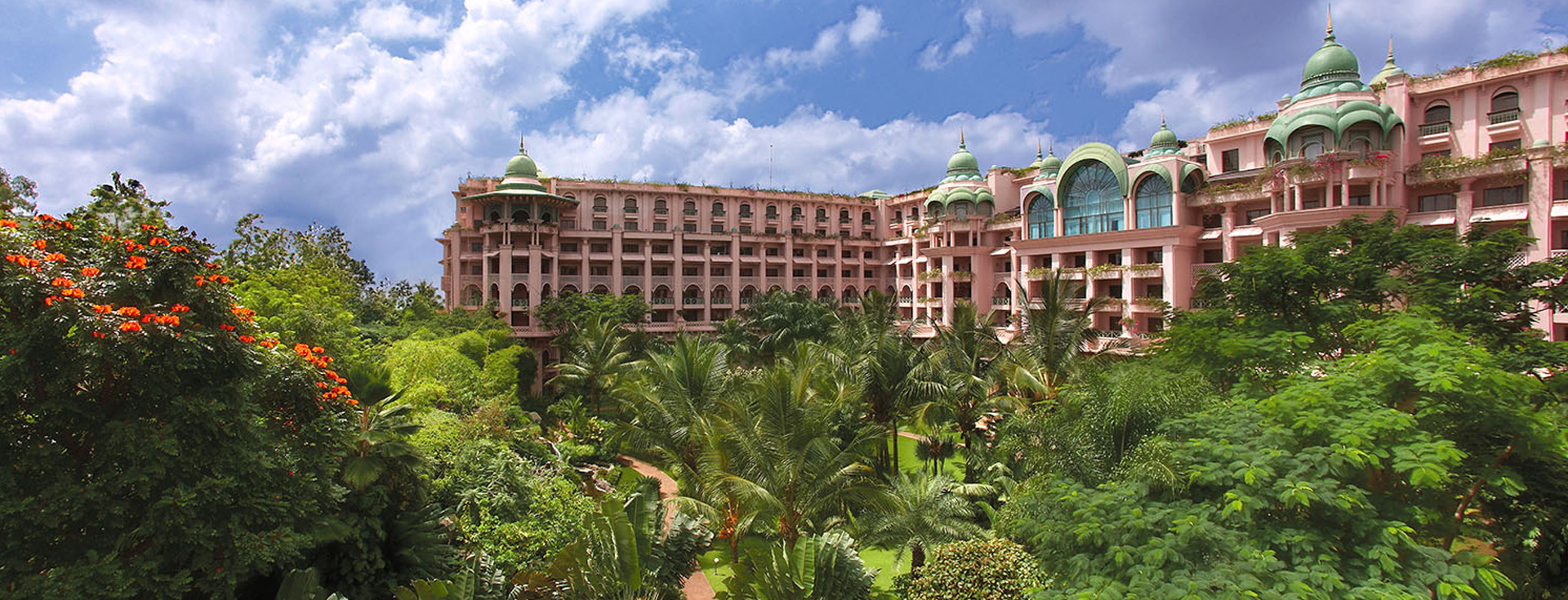 Special stay offer at The Leela Palace Bengaluru