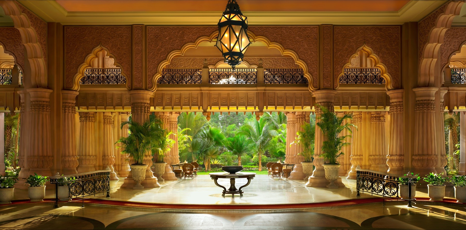 Best Rate Guaranteed - The Leela Promise | The Leela Palaces Hotels and Resorts