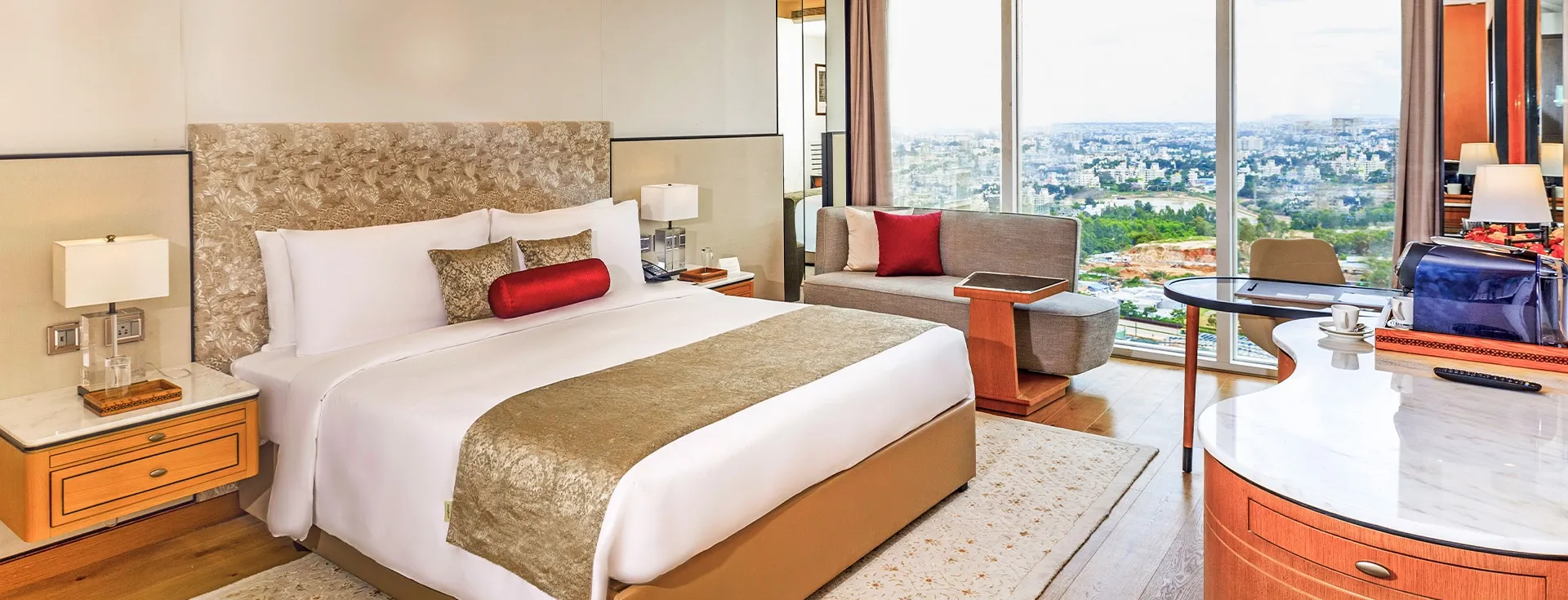 Royal Club Room