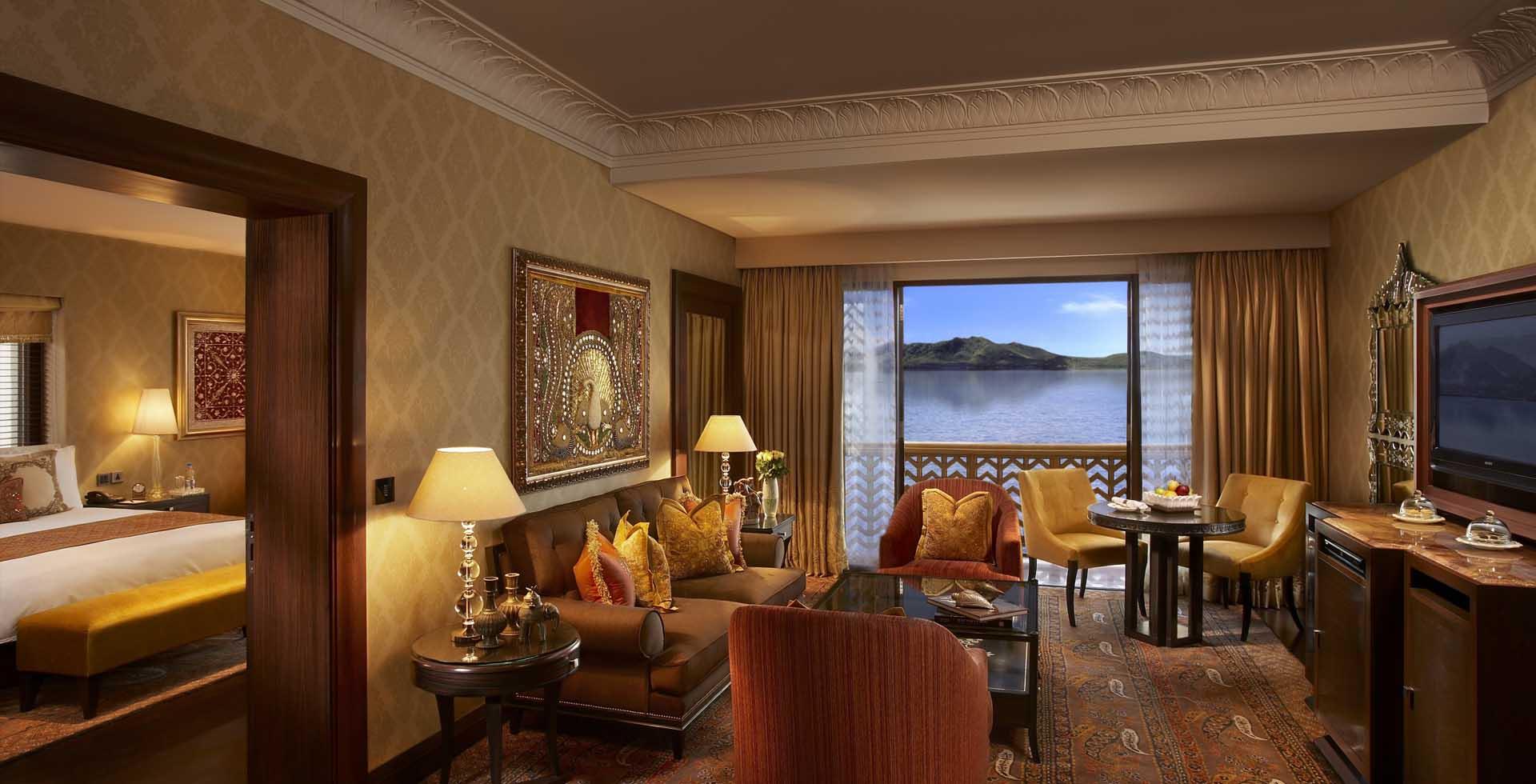 Luxury Suite