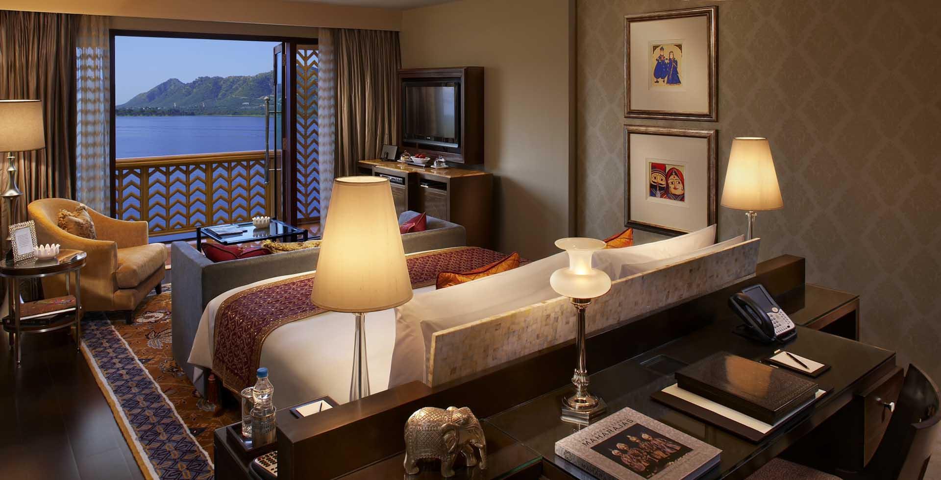Grande Heritage Lake View Room with Balcony
