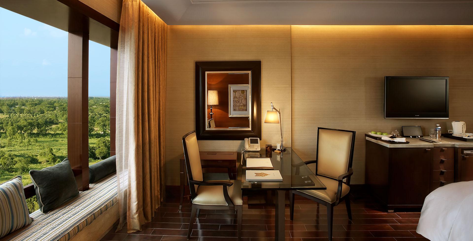 Royal Club Room