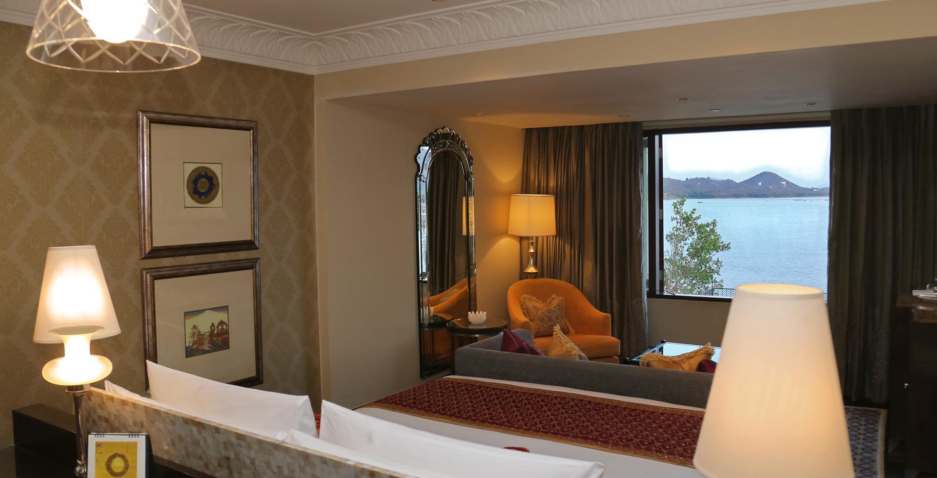 Grande Heritage Lake View Room