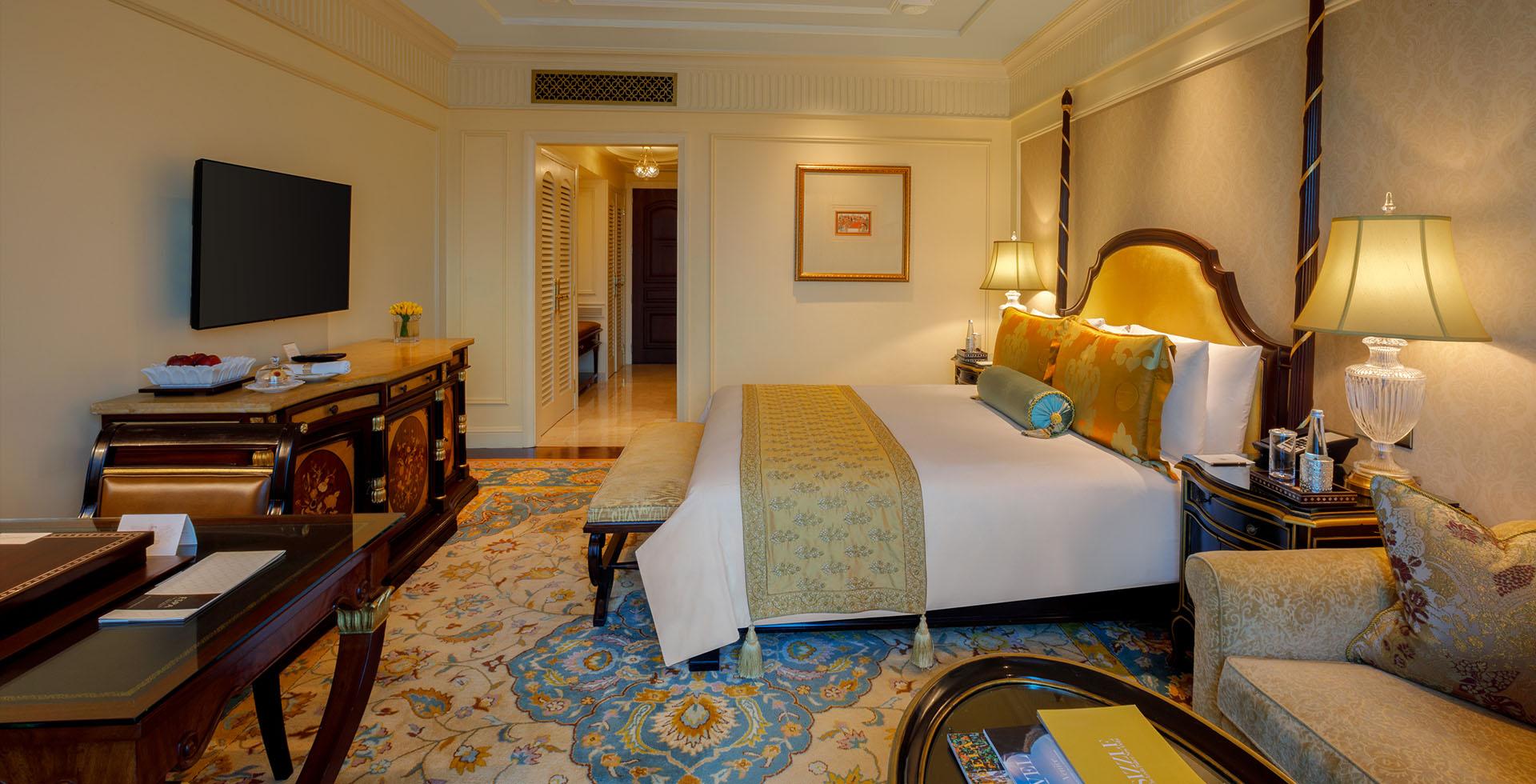 Premiere Room