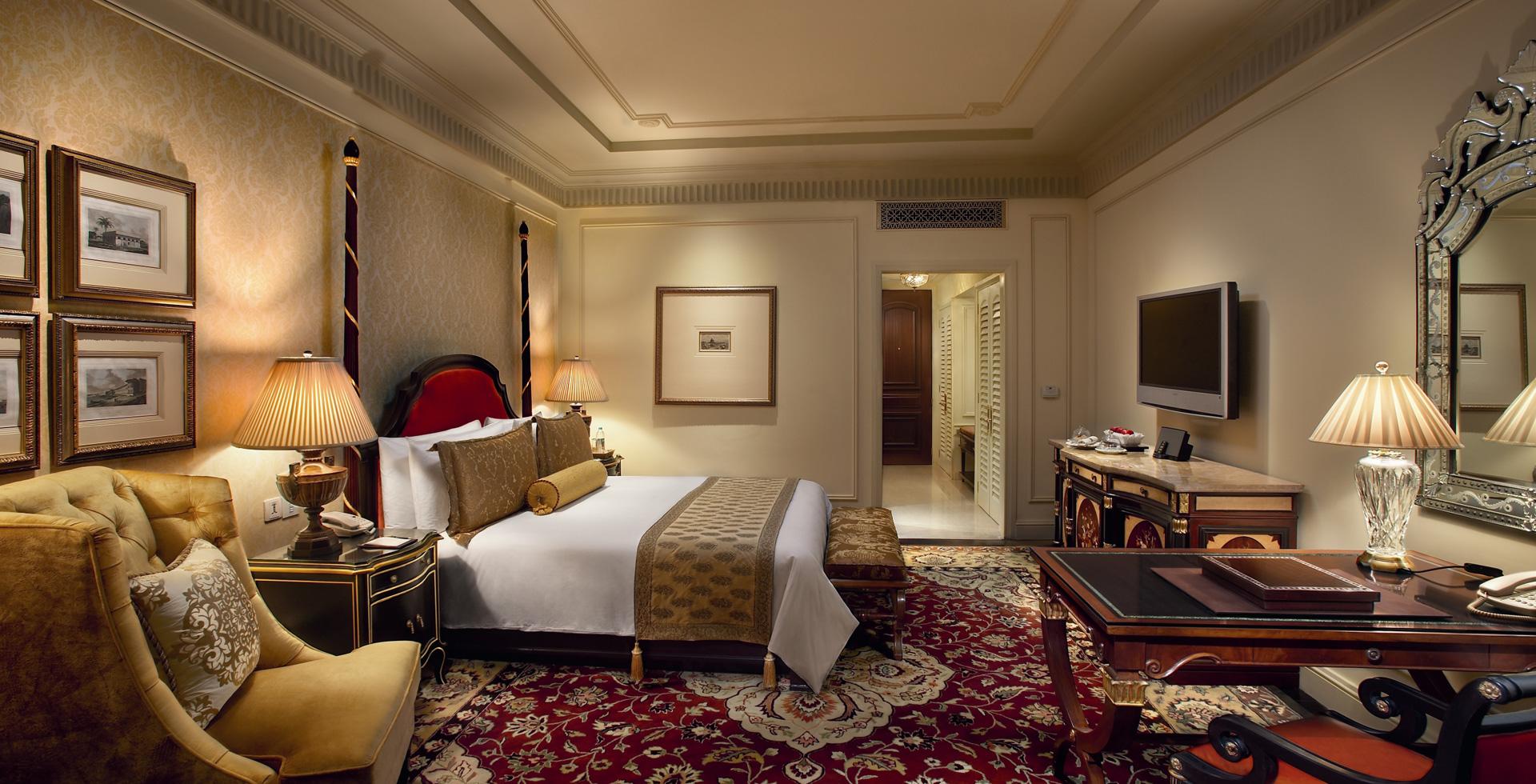 Royal Club Room
