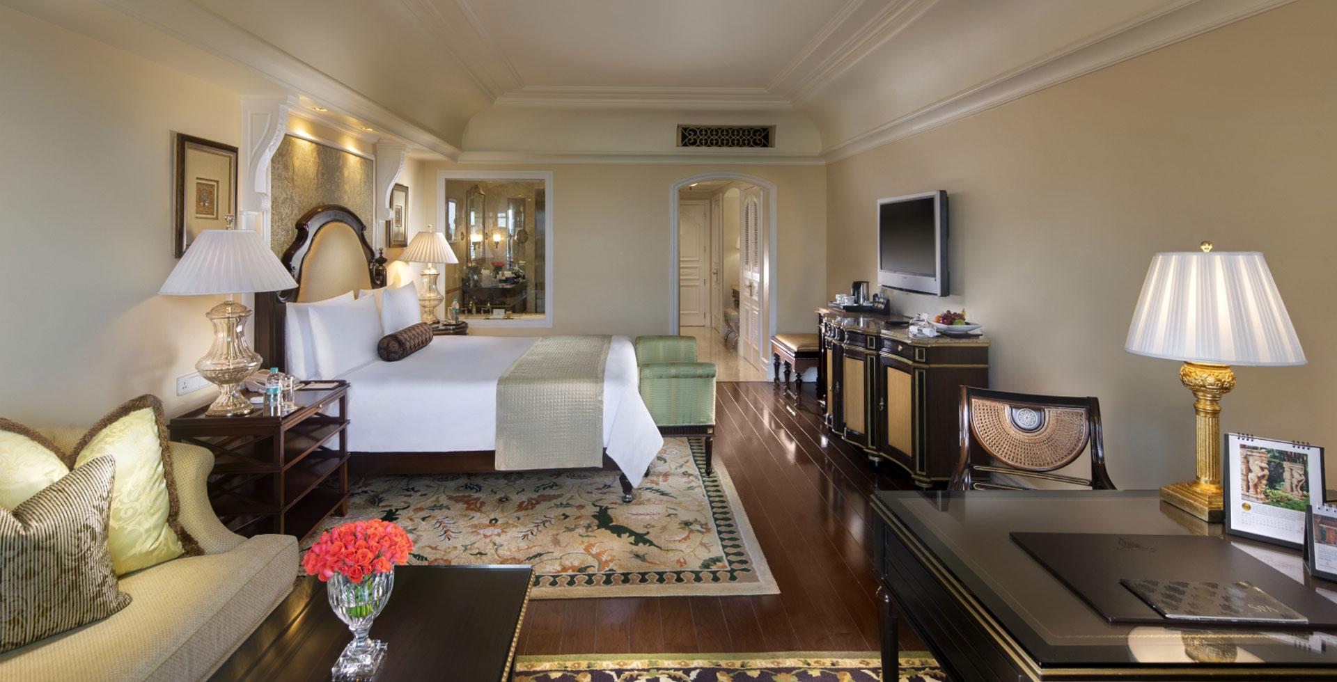 Royal Club Room