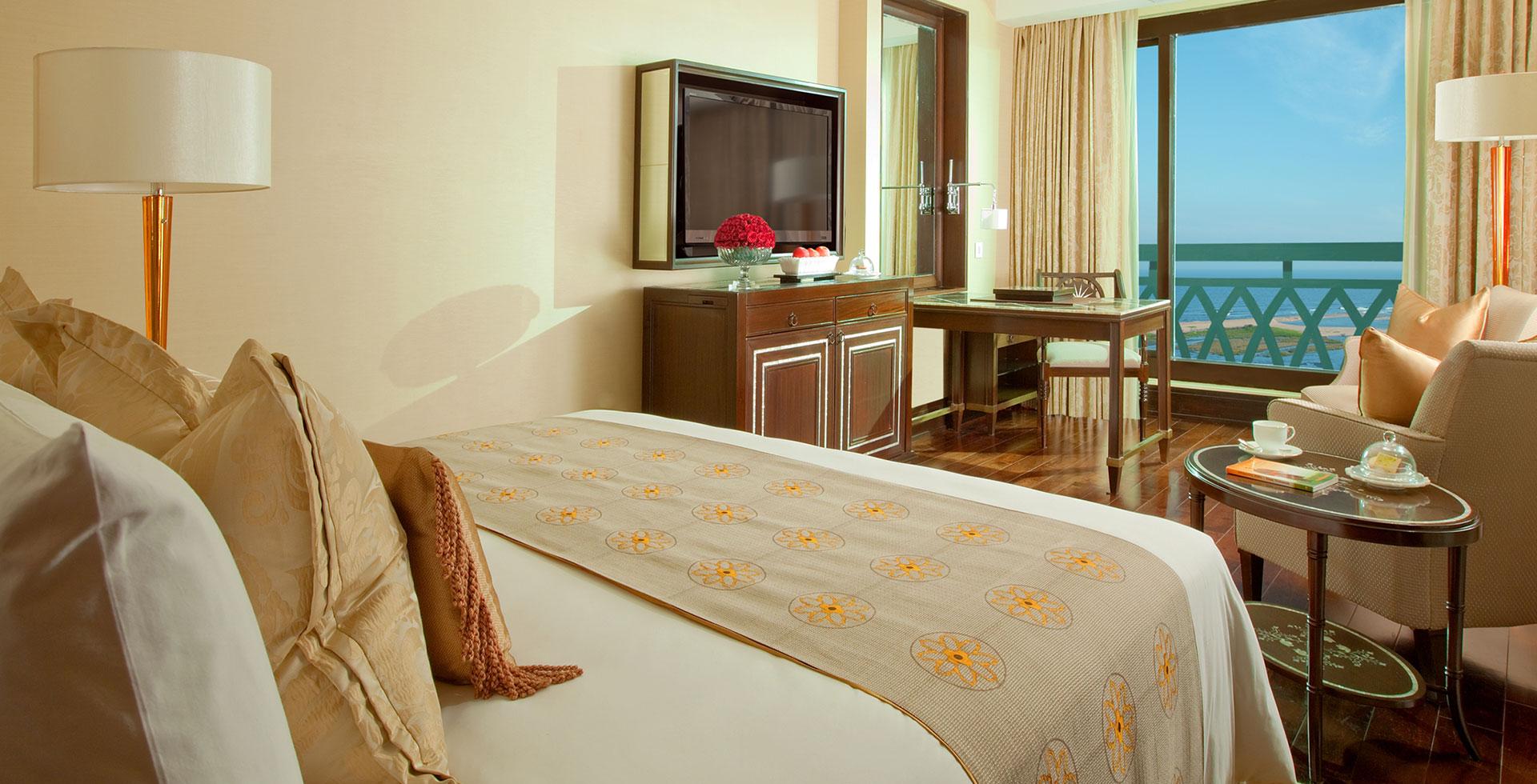 Premier Club Room