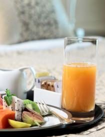24 hours in-room dining