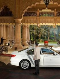 Airport transfers in BMW