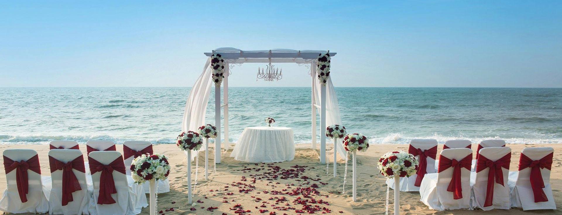 Beach wedding in Kerala