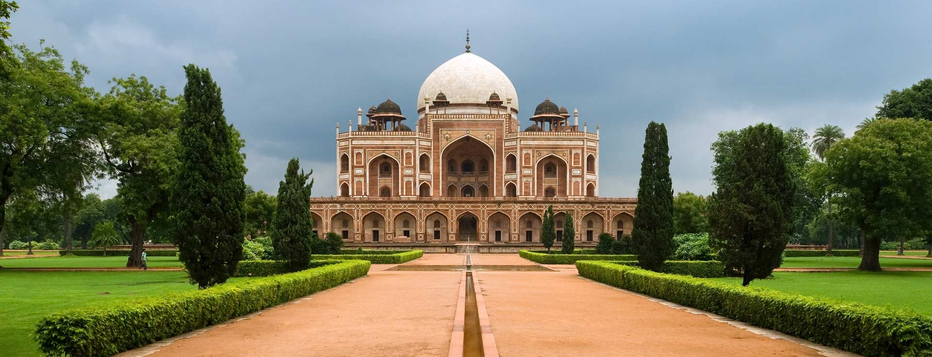 Explore these majestic forts and historical sites around Delhi