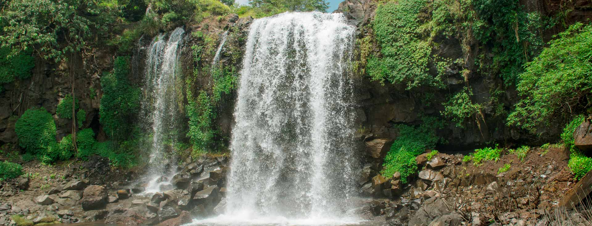 Pandavkada Falls
