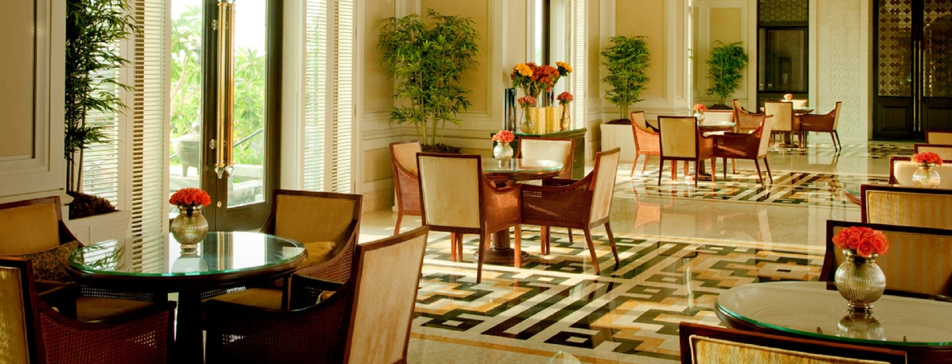 Essentialist. Room Only Rate