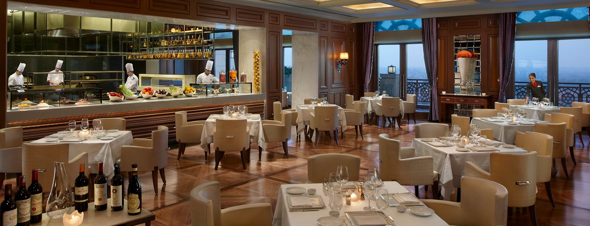 Le Cirque - Italian Fine Dining at The Leela Palace New Delhi 