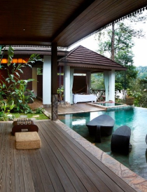 Outdoor Jacuzzi
