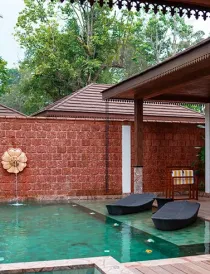 Temperature-Controlled Outdoor Pool