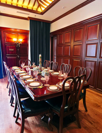 In‑villa private dining and kitchenette