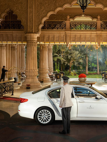 Airport transfers in BMW