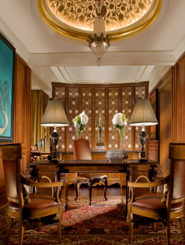 Privileged access to the Royal Club