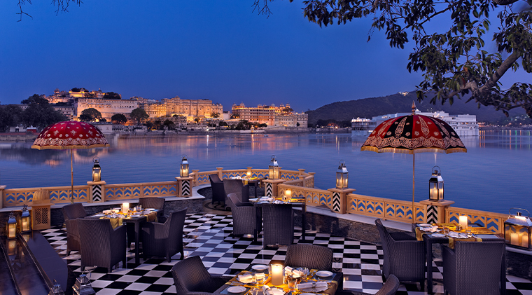 Sheesh Mahal