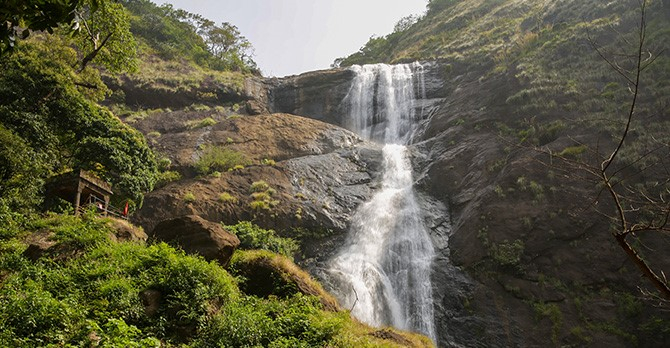A Trip to the Palaruvi waterfalls 