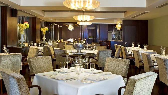 Le Cirque Signature