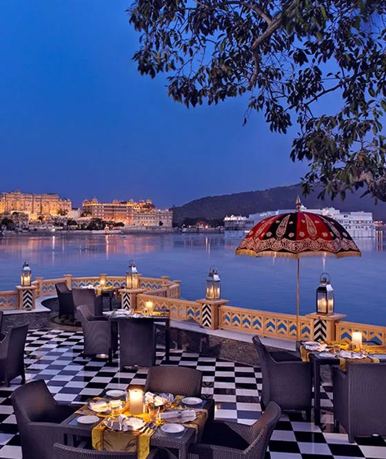 Sheesh Mahal