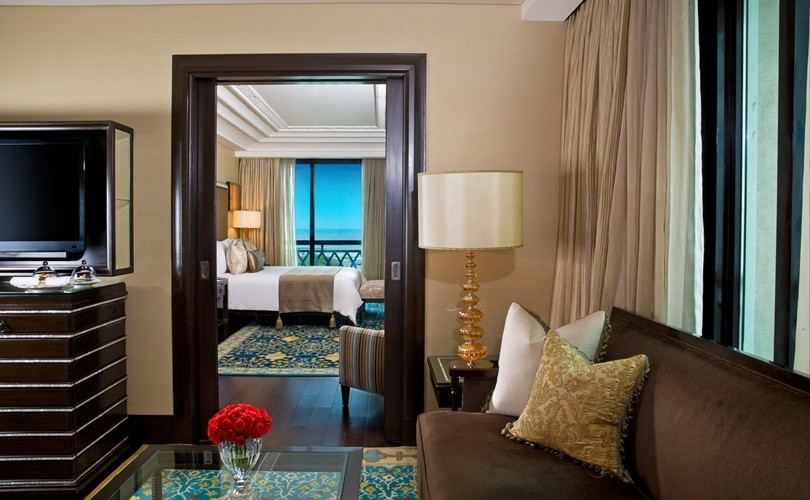 Embrace the spirit of Independence in regal splendour