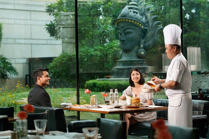 Your Summer Palace Offer at The Leeal Palace New Delhi